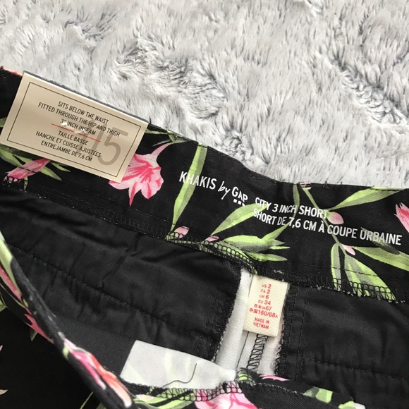 BOGO! Gap Floral Shorts (Sz 0 left) - Picture 7 of 8